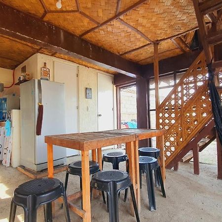 Calatagan'S Bahay Kubo - With Beach Access المظهر الخارجي الصورة