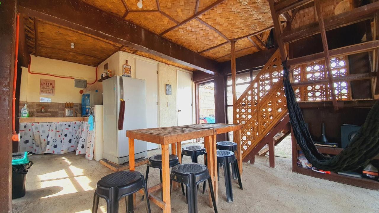 Calatagan'S Bahay Kubo - With Beach Access المظهر الخارجي الصورة